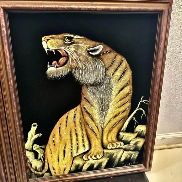 2 oil paintings on velvet, sponge real wood frame. In great condition. Not bird. - Picture 4 of 10